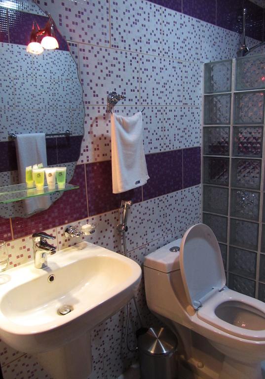 Jw Inn Hotel Nadinah Habitación foto
