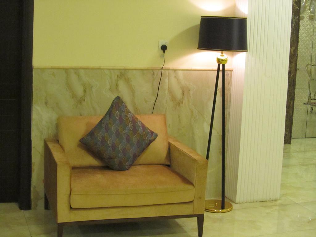 Jw Inn Hotel Nadinah Exterior foto