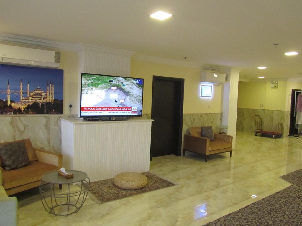 Jw Inn Hotel Nadinah Exterior foto