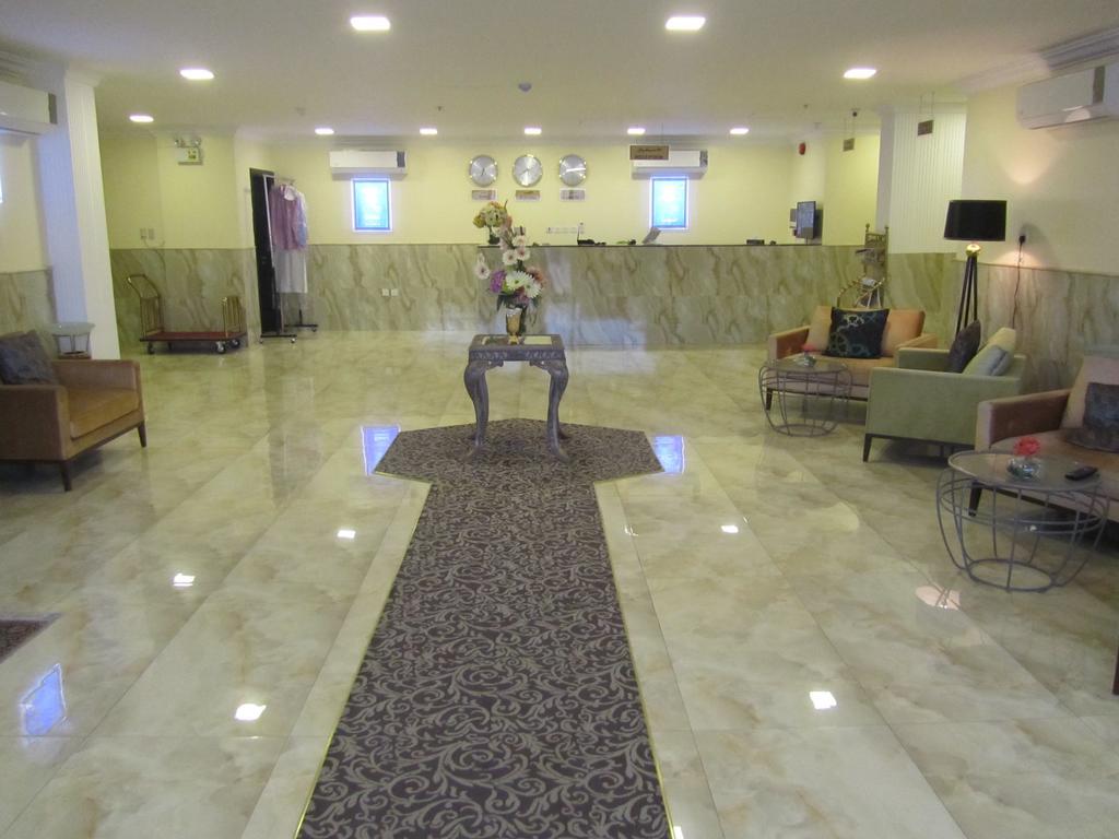 Jw Inn Hotel Nadinah Exterior foto